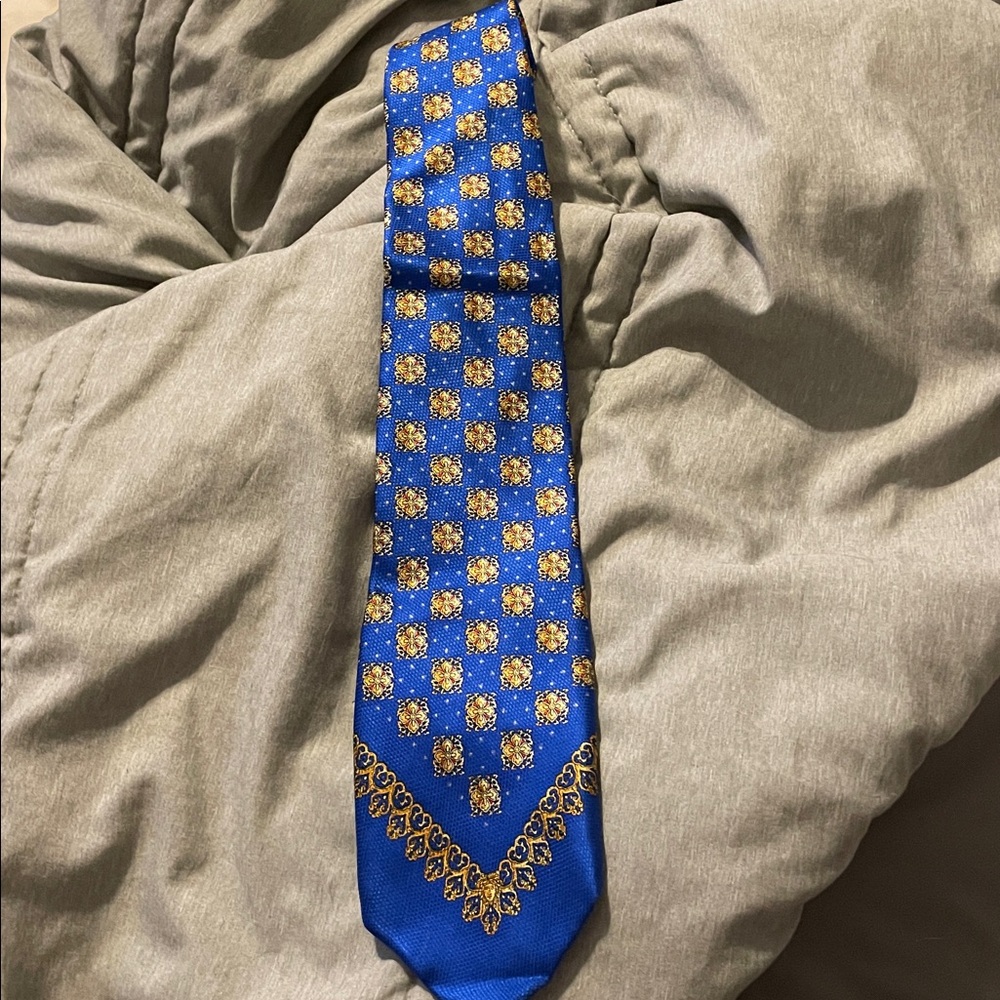 Gianni Versace Blue and Gold Patterned Tie